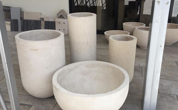 Maceteros y Porrones en Piedra