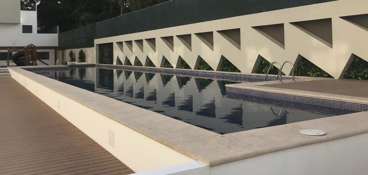Bocel de piscina - Recto